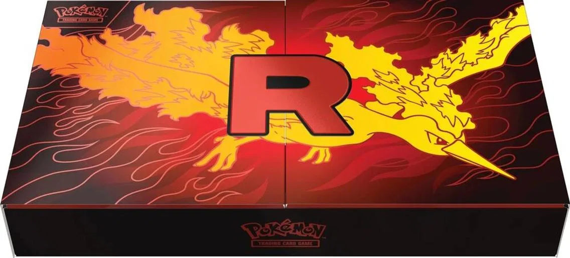 Team Rocket's Moltres ex Ultra-Premium Collection