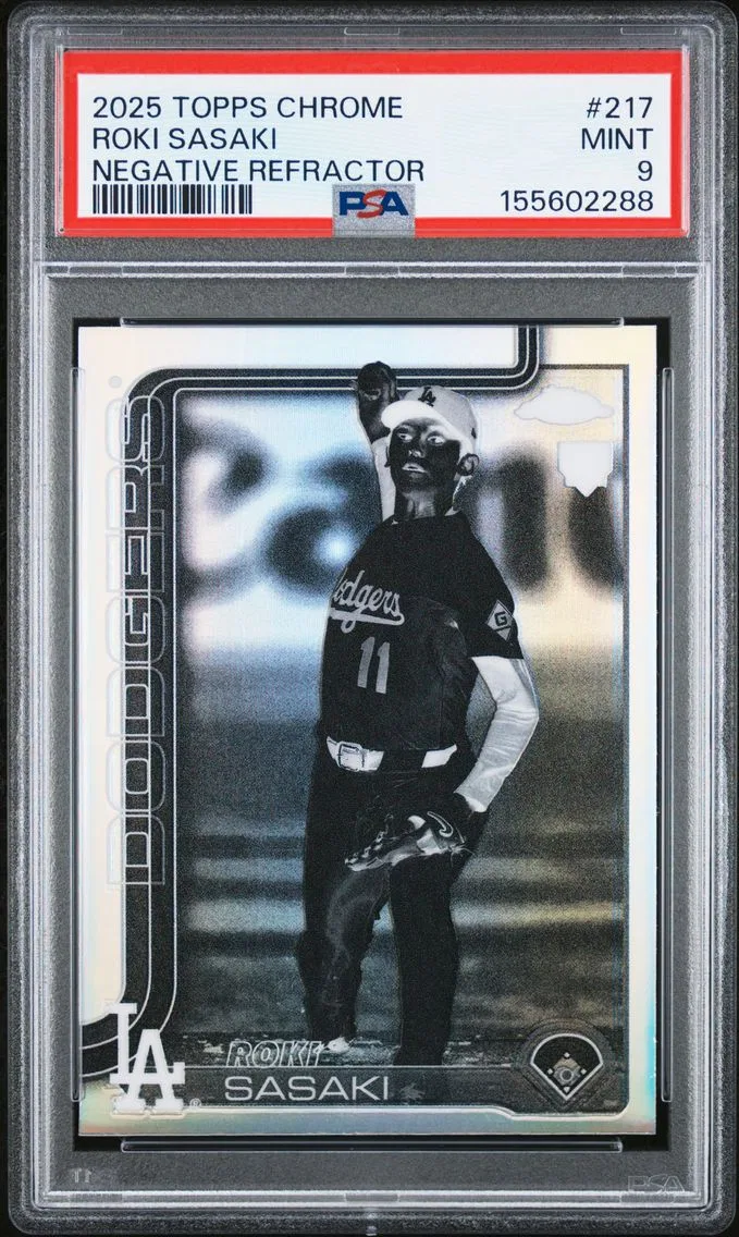 2025 #217 ROKI SASAKI PSA 9 Topps Chrome