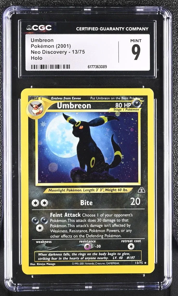 2001 #13 Umbreon CGC 9 Neo Discovery - Unlimited - English