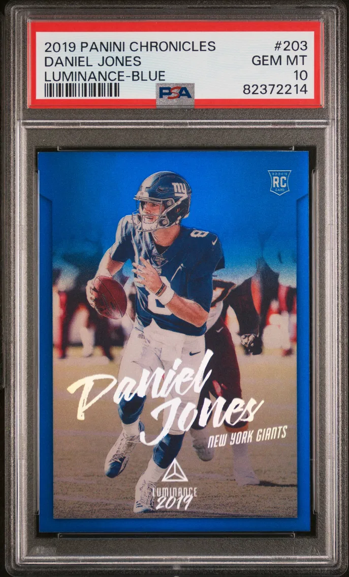 2019 #203 Daniel Jones PSA 10 Panini Chronicles Luminance