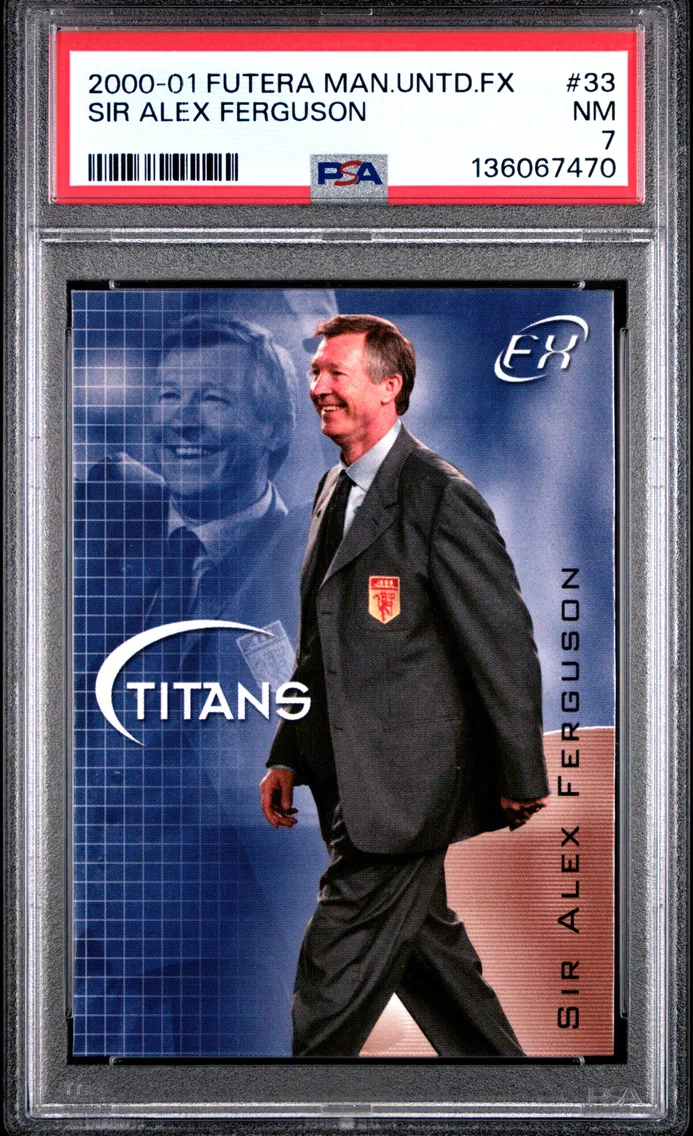 2000 #33 Sir Alex Ferguson PSA 7
